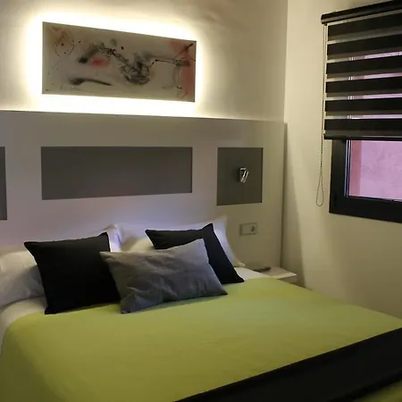 Y Habitacions Entre Volcans Apartamento *