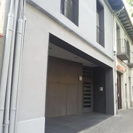 Y Habitacions Entre Volcans Apartamento